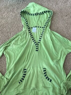 Columbia Light Green Hooded Pullover with Navy Stripe Trim